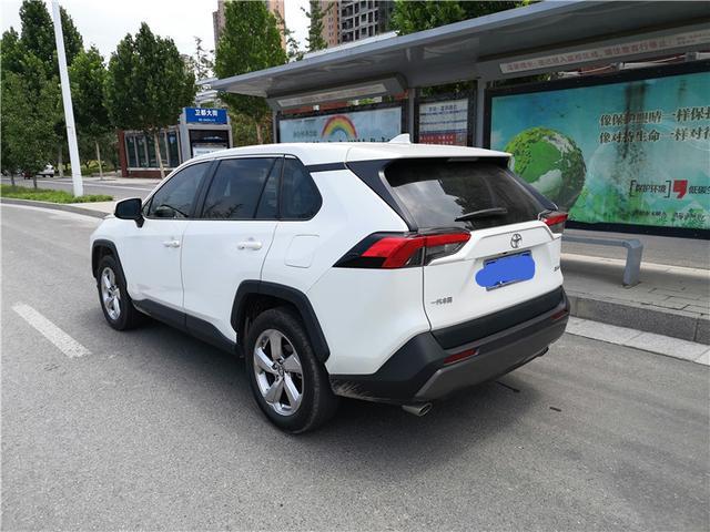 从内心出发，感性去选车，RAV4荣放还真不错