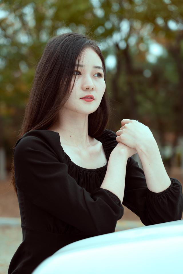 00后表妹选购普拉多3500，性感画风 惊艳呈现