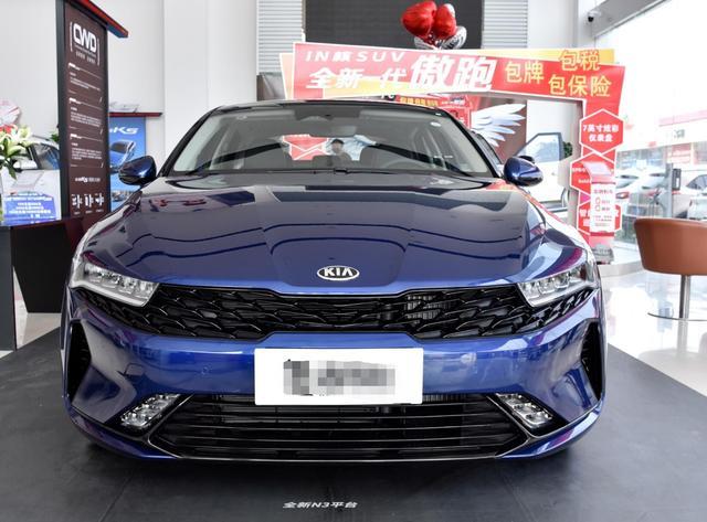 全新起亚K5提车，落地16万，2.0T+8AT，看啥本田雅阁
