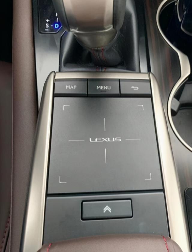雷克萨斯RX450hL提车，车主，2月份开始关注，是好车