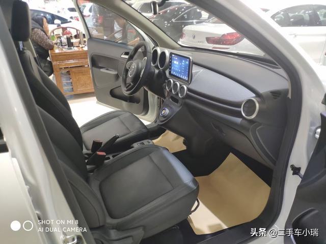 新能源汽车不限号，通勤用车选这款怎么样？