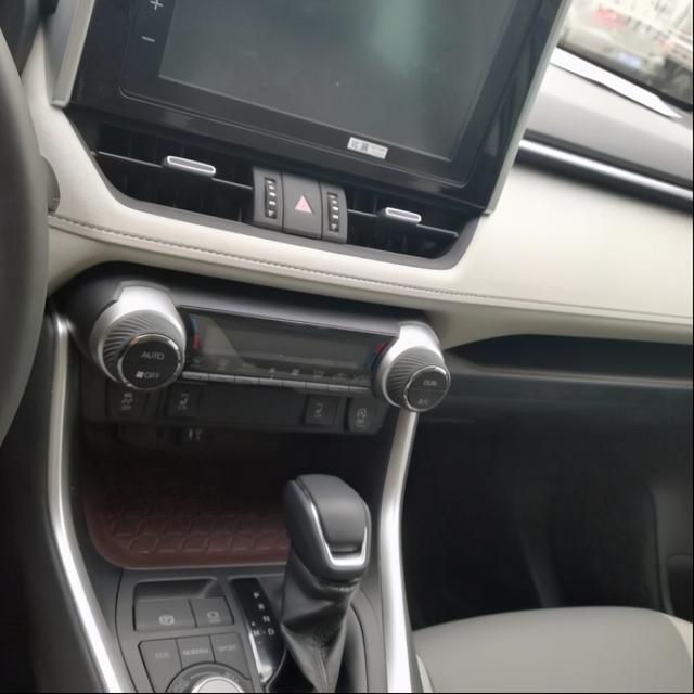 21万喜提全新丰田RAV4荣放，1800公里后，表示有话说