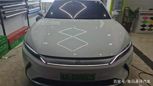 比亚迪汉的后排空间小吗？它的小毛病多吗？车主说了几个小问题