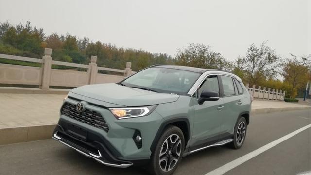 21万喜提全新丰田RAV4荣放，1800公里后，表示有话说