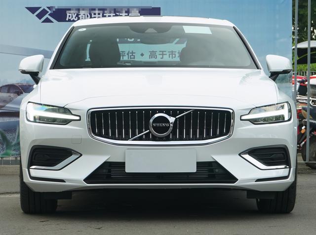 27.58提了沃尔沃S60，用车两个月后，车主的真实用车体验