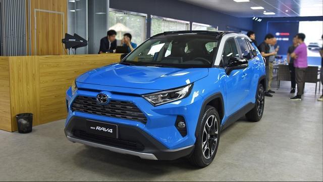 23万买2020款丰田RAV4荣放值吗？说下用车感受