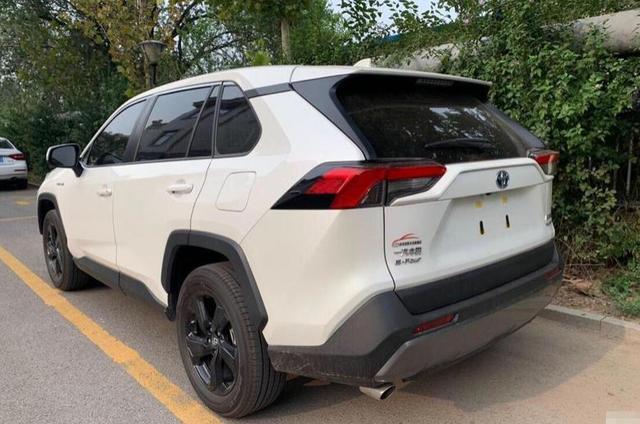 24万提了辆丰田RAV4荣放，开了5890公里，车主有话要说