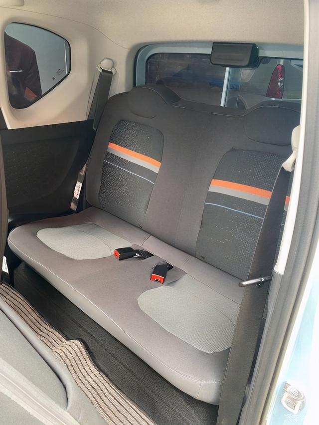 3万左右的宏光MINI EV用车感受？车主：超级实用