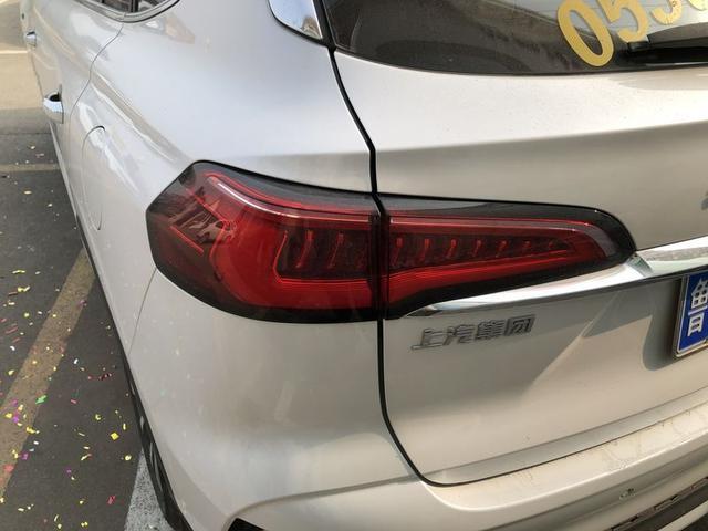 今年买车一定要选国产车——荣威RX5MAX提车作业