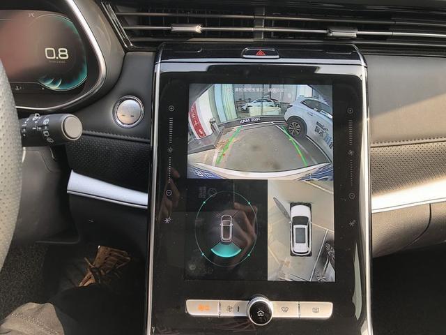 今年买车一定要选国产车——荣威RX5MAX提车作业
