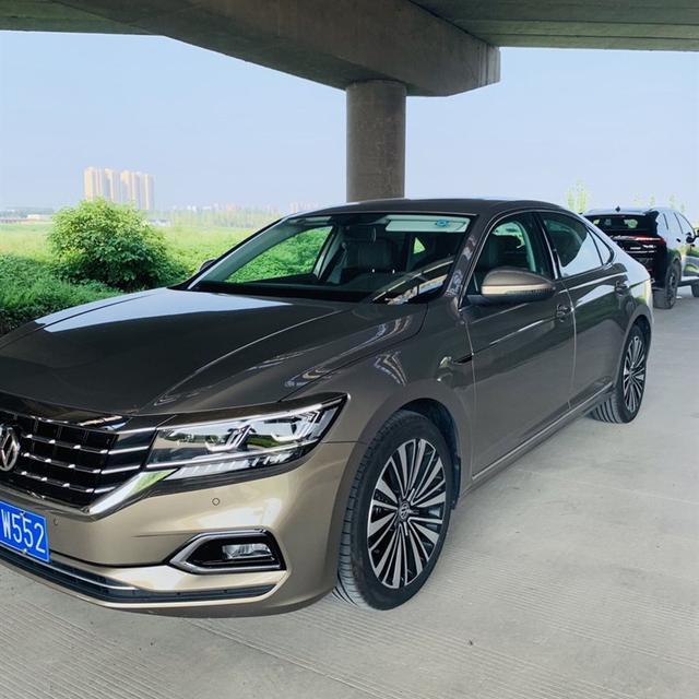 25万想买高配合资B级车，帕萨特绝对首当其冲，有颜有动力