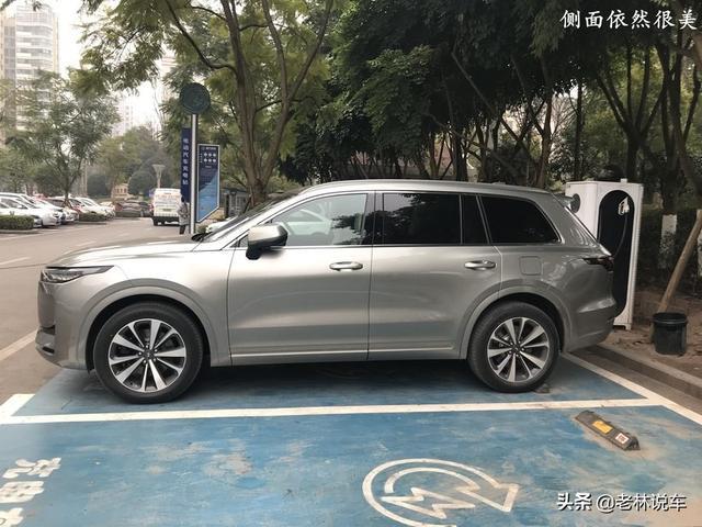 宝马X1车主喜提理想ONE，用车3月后：感觉X1就像拖拉机