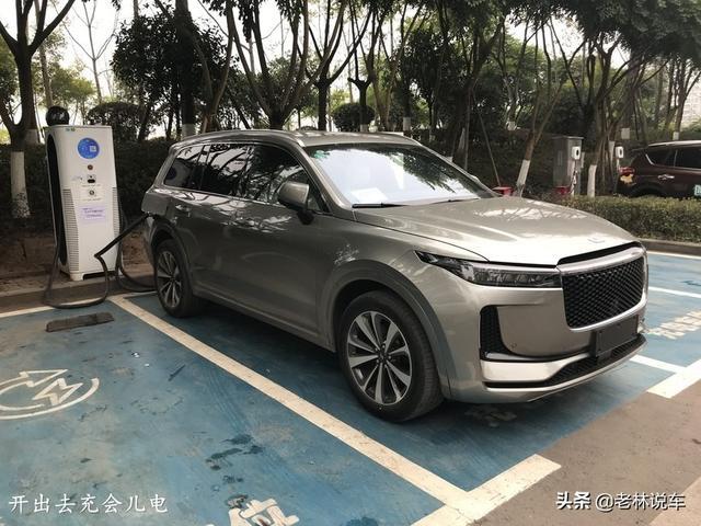 宝马X1车主喜提理想ONE，用车3月后：感觉X1就像拖拉机