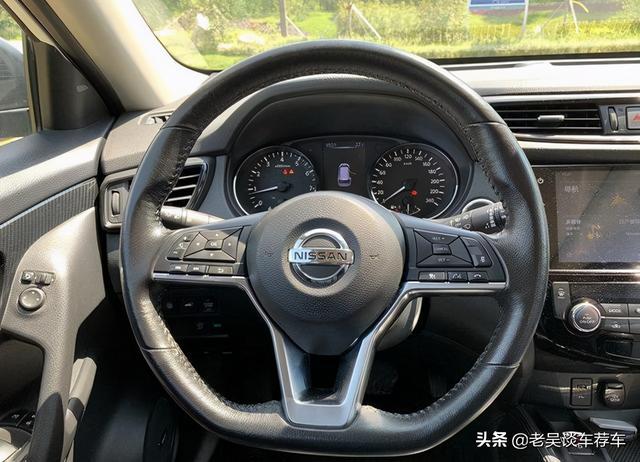 19万提日产奇骏，对比亲戚的Jeep自由光，车主给了中肯评价
