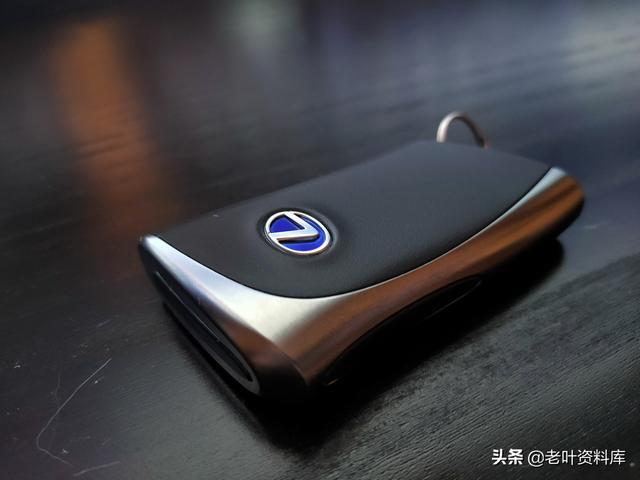 雷克萨斯ES300h一千公里使用体验
