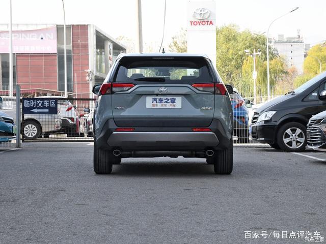 RAV4荣放的优势在哪？它的油耗是多少？车主说了小毛病