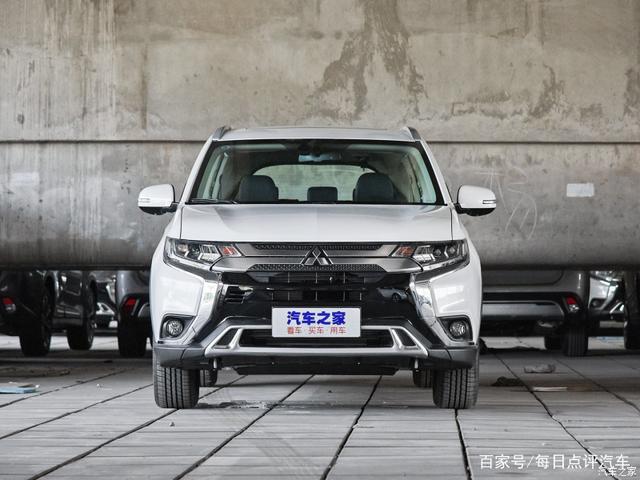 三菱欧蓝德落地多少钱？它费油吗？车主4个月后有话说
