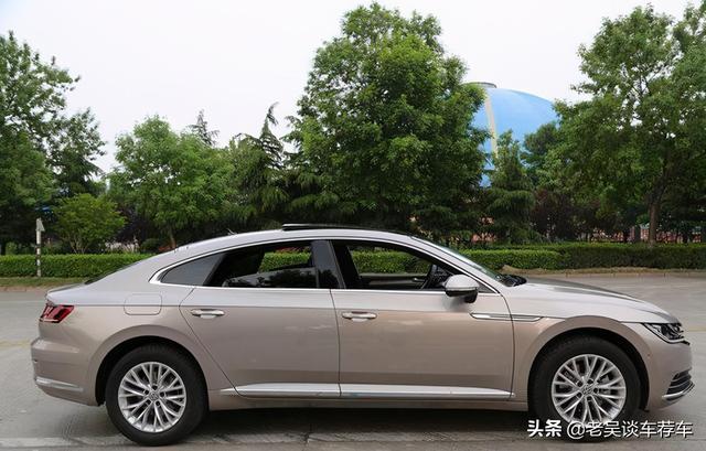27万喜提丰田亚洲龙，对比开过的大众CC，车主给了中肯评价