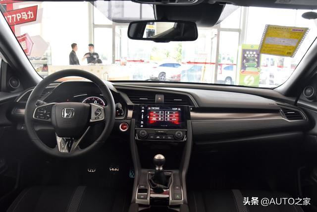 新款本田思域提车，落地16万，加速8秒，动感外观最帅气
