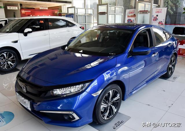 新款本田思域提车，落地16万，加速8秒，动感外观最帅气