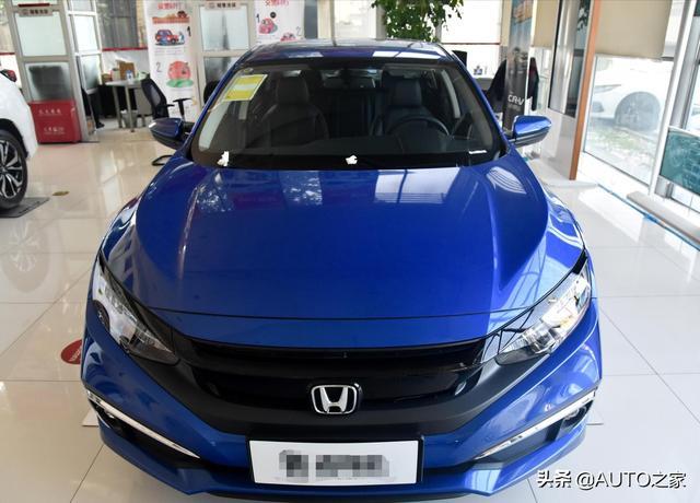 新款本田思域提车，落地16万，加速8秒，动感外观最帅气
