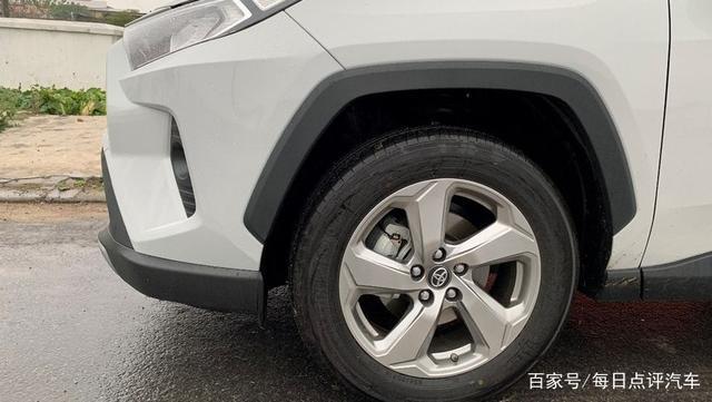 RAV4荣放减震硬吗？它的风噪和胎噪大吗？车主说了几个小毛病