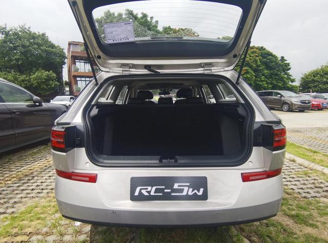 弃奥迪A4旅行，入手RC-5W，车主：这才是适合国人的瓦罐车