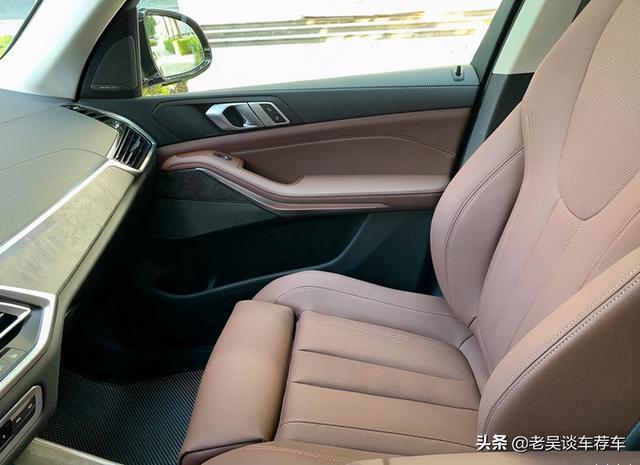 犹豫再三，76万提了宝马X5，再驾驶朋友奔驰GLE，差距明显