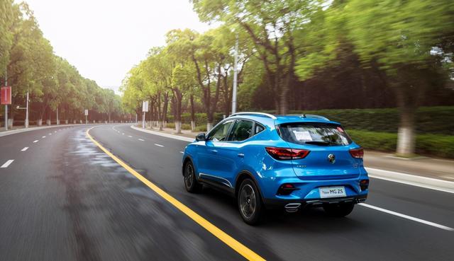 90后小伙看上一辆10万的小型SUV，和老婆商量后直接提车