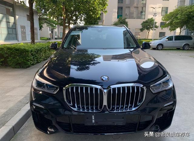 犹豫再三，76万提了宝马X5，再驾驶朋友奔驰GLE，差距明显