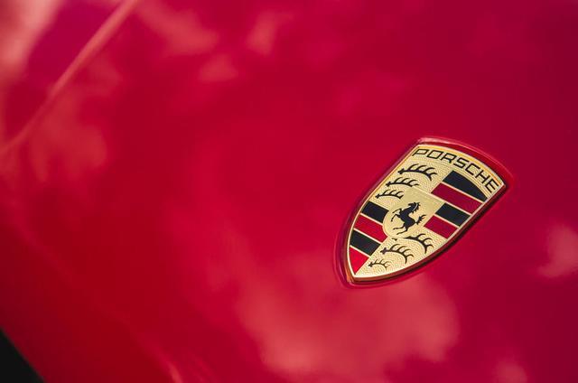 保时捷Macan GTS 2020评测：火辣性感的红发女郎