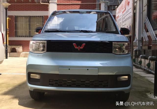 手握3万提宏光MINI，2门4座遮风挡雨，改装后像“大玩具”