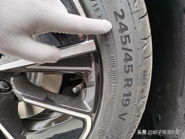胡子哥比亚迪汉提车记