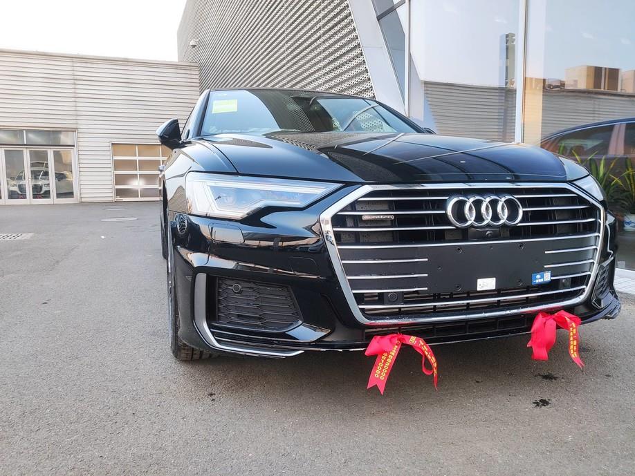 奥迪a6提车作业21款55tfsi尊享动感提车作业