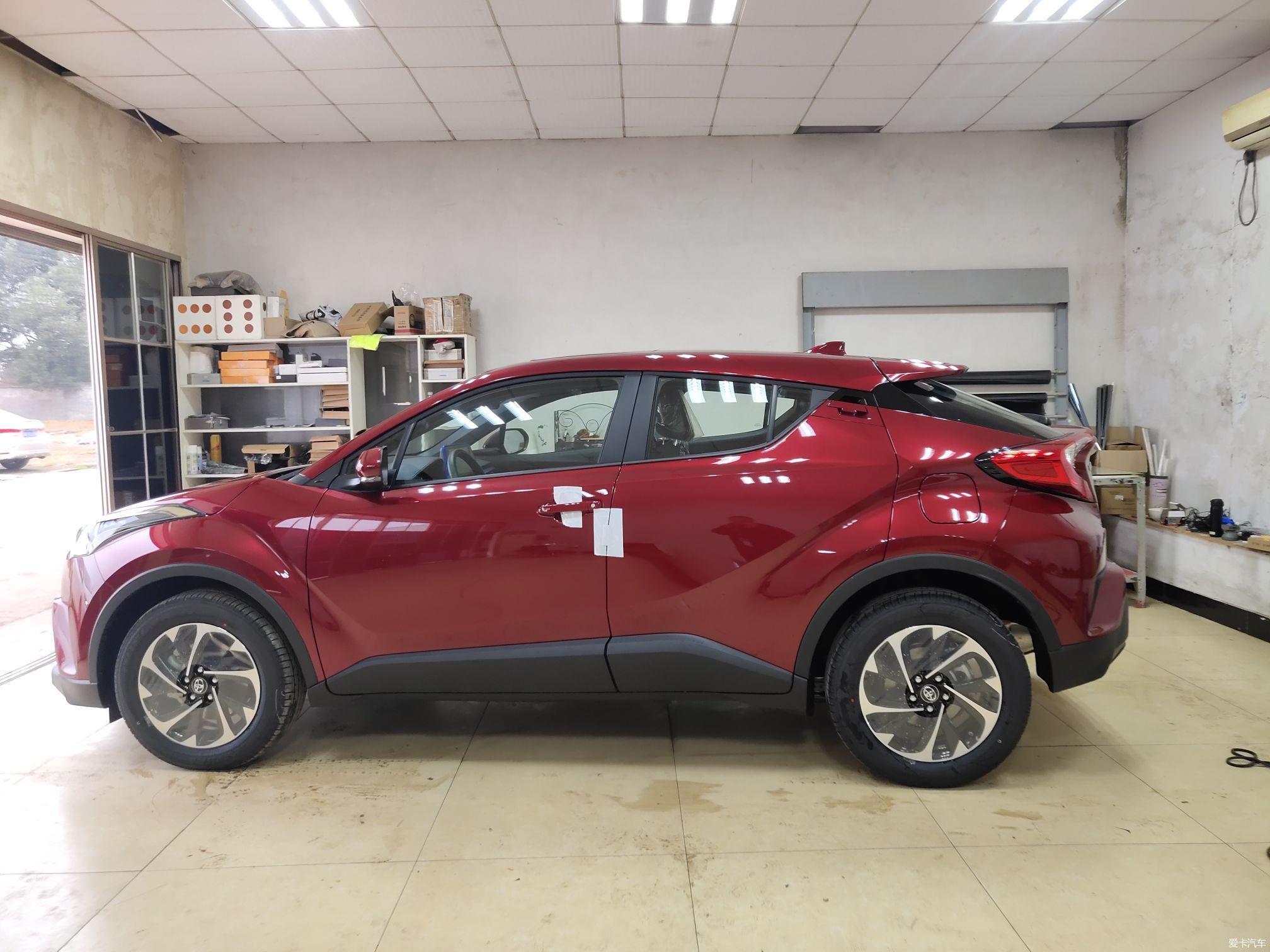 庆祝一下小姐姐的红色奕泽今天提车