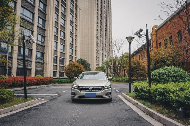 一见钟情的选择，2020款帕萨特车主的用车故事
