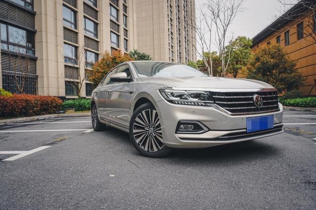 一见钟情的选择，2020款帕萨特车主的用车故事