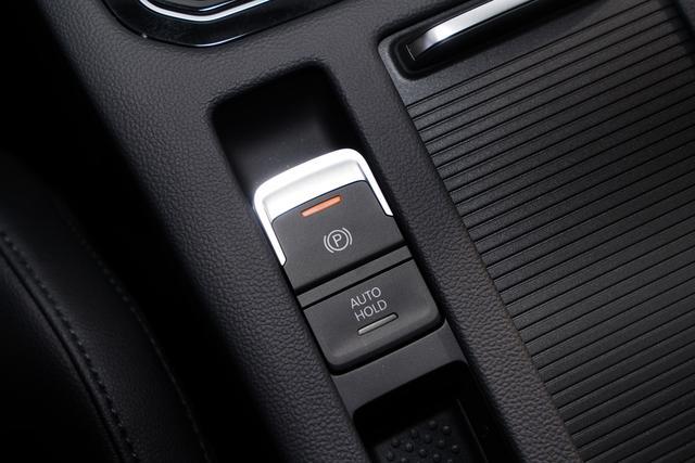 大众迈腾2019款330TSI