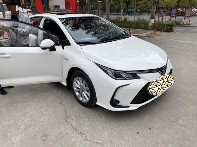 双擎版卡罗拉动力响应迅速、转向精准，油耗真的只有4.1升吗？