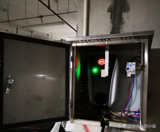 最近用车感受分享家庭买车选择唐DM还是唐EV