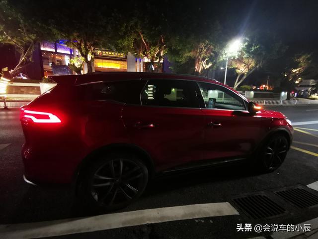 最近用车感受分享家庭买车选择唐DM还是唐EV