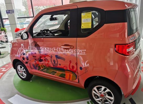 4万多提宏光MINI，后置后驱4个座，车主：小车也有大空间