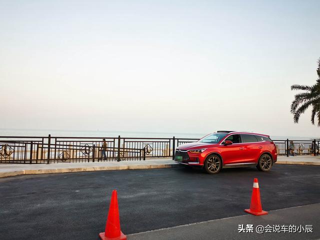 最近用车感受分享家庭买车选择唐DM还是唐EV