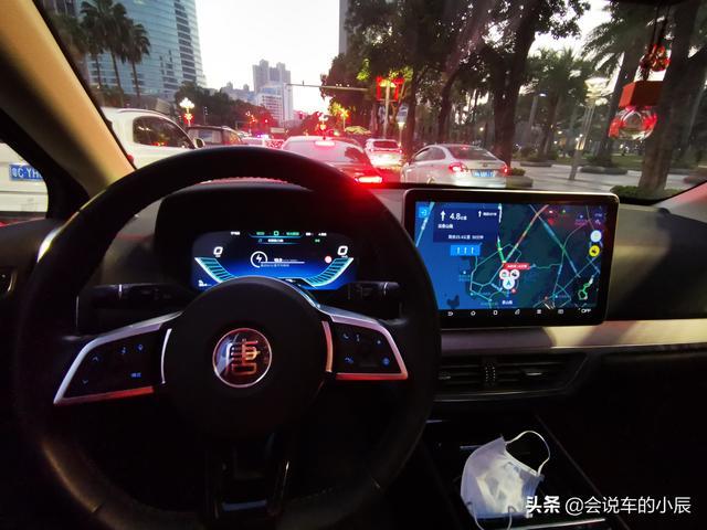 最近用车感受分享家庭买车选择唐DM还是唐EV