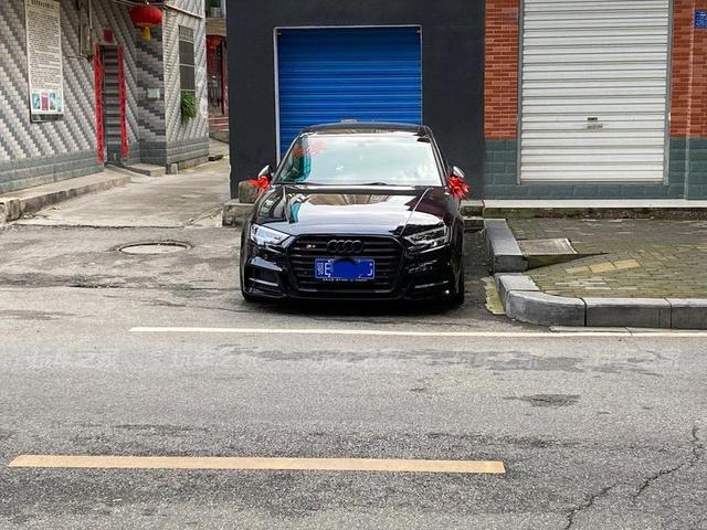 车友入手奥迪A3玩改装 两个月下来穷的什么也不剩了
