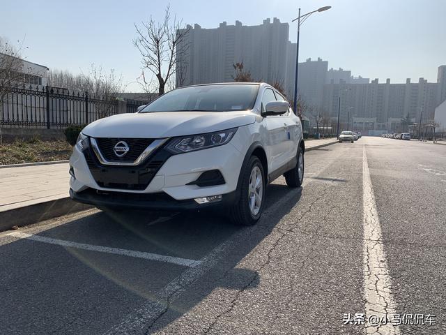 对比良久，15万预算最终选择了日产逍客，油耗6L，这价格贵不