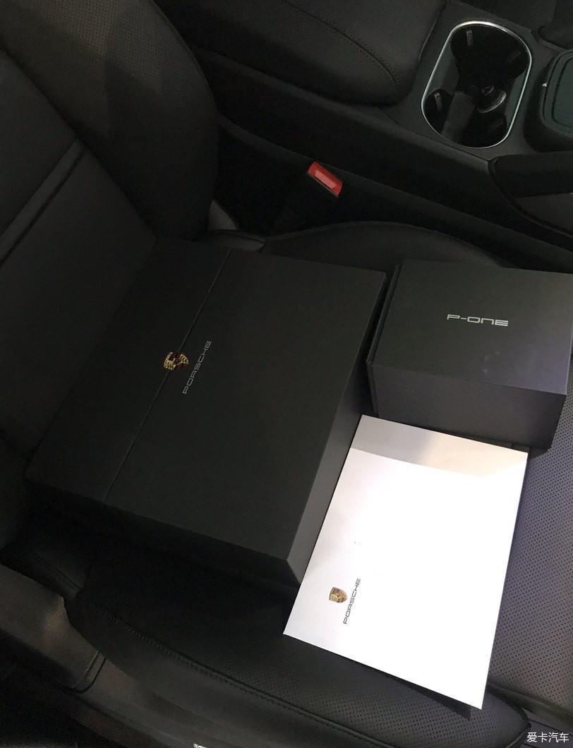 提车作业提车保时捷卡宴记