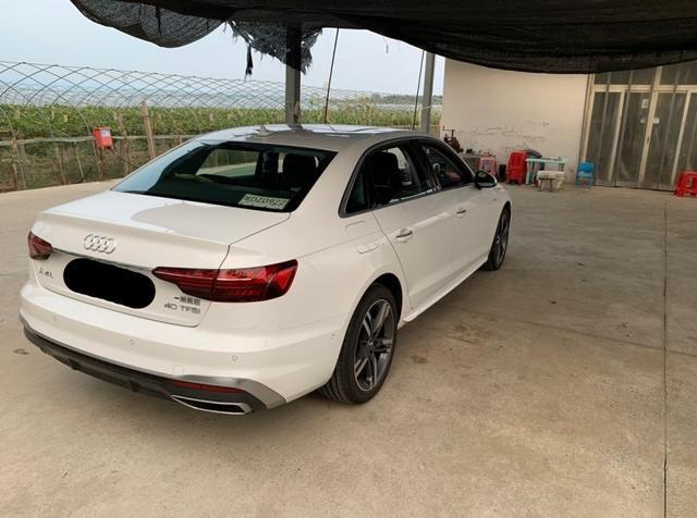 朋友花27.8万提了一台奥迪A4L，对它的性价比很满意