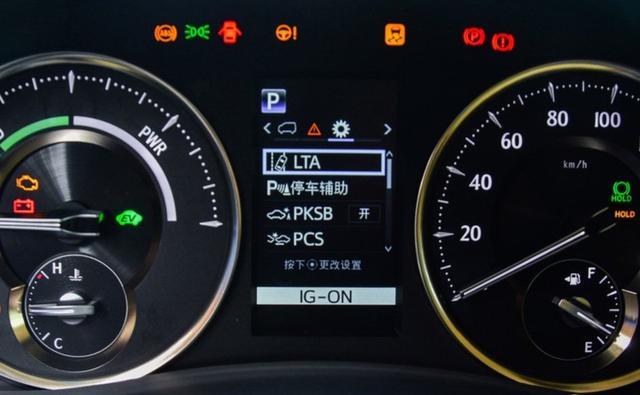 威尔法家里孩子的用车