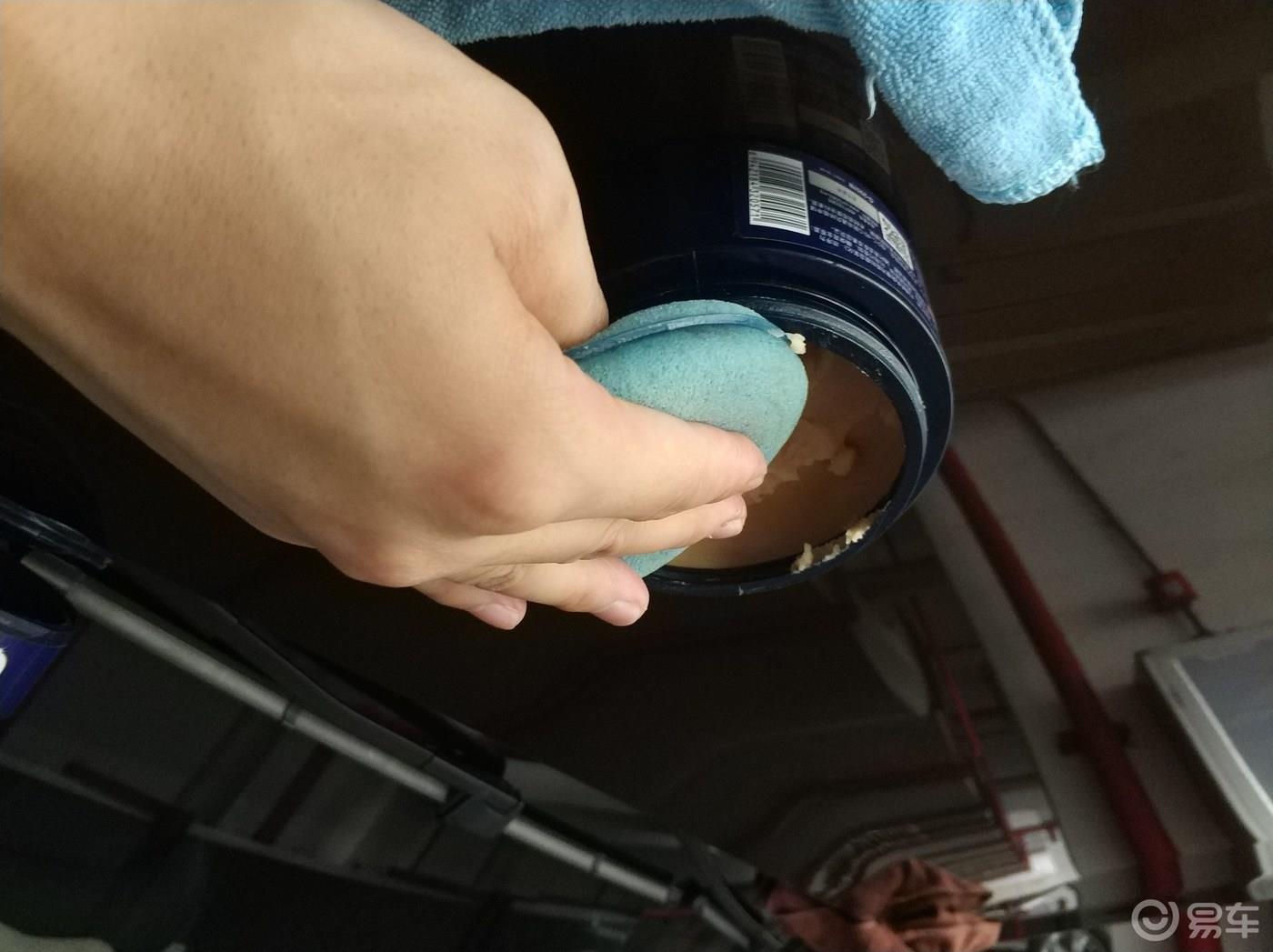 爱车养护，自己给博越打蜡